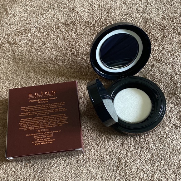 Skinn Bronzer - Picture 4 of 4